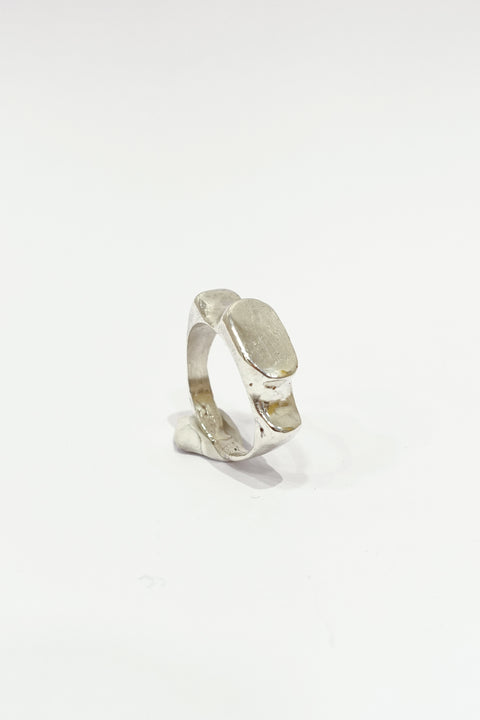 La bague Podium